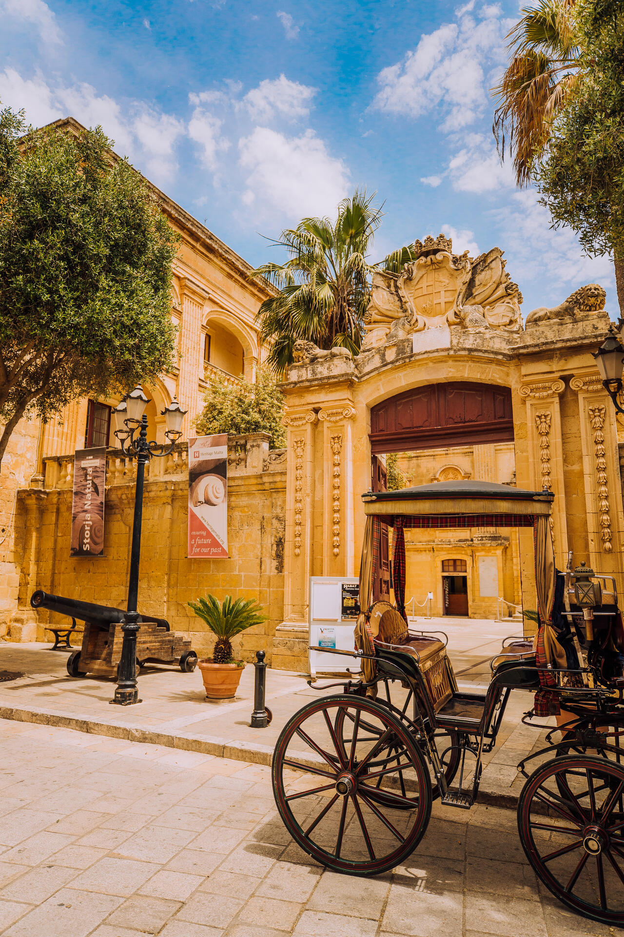 Mdina Malta horse and cart silent city