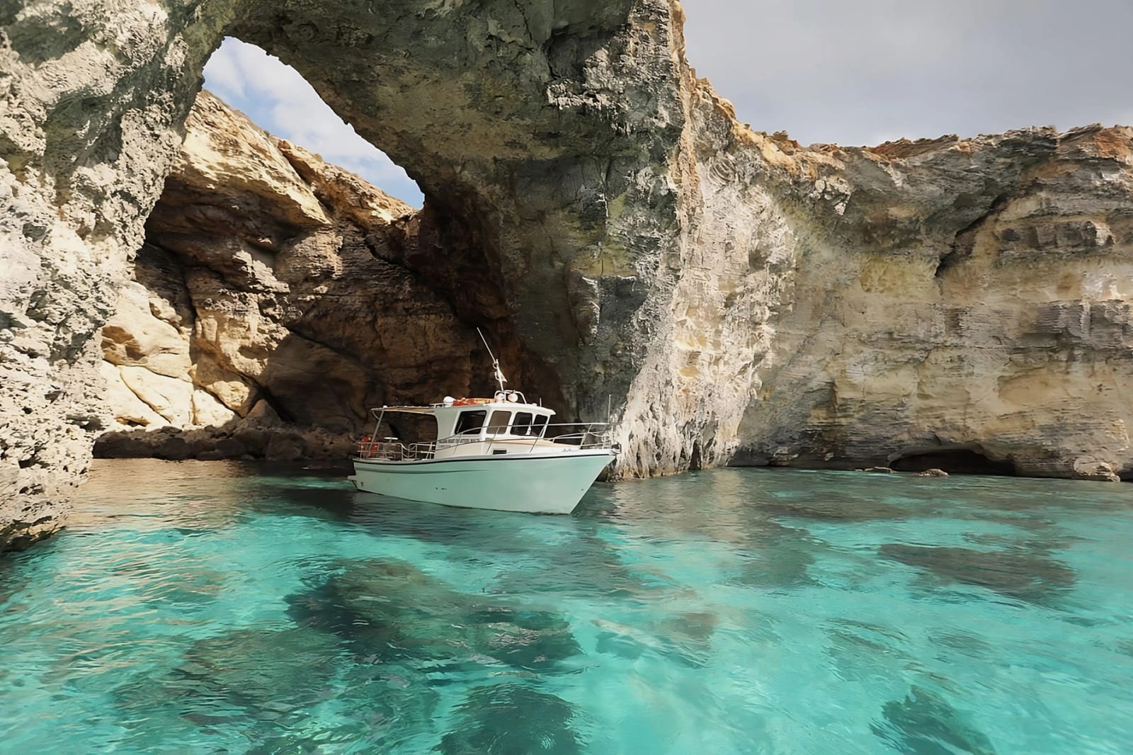 Aloha Boat Charters Malta - private boat charters from gozo in Għajnsielem, photo 1