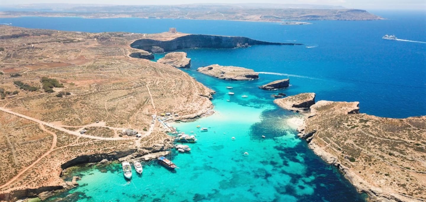 Amazing Boat Trips Malta - family-run comino boat trips in Buġibba, photo 13