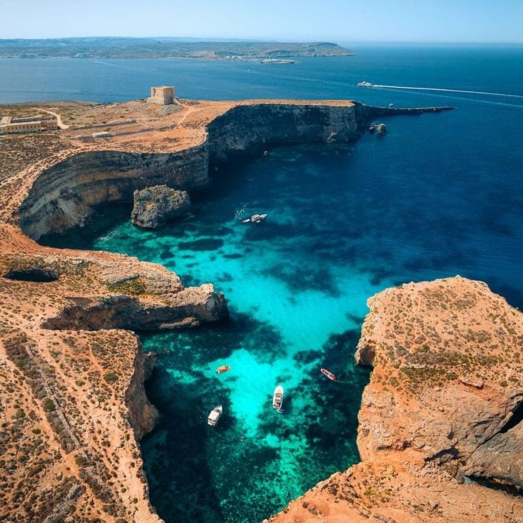 Amazing Boat Trips Malta - family-run comino boat trips in Buġibba, photo 8