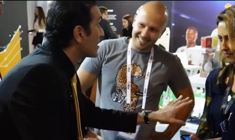 Brian Rolè - professional magician for events in San Gwann, photo 6