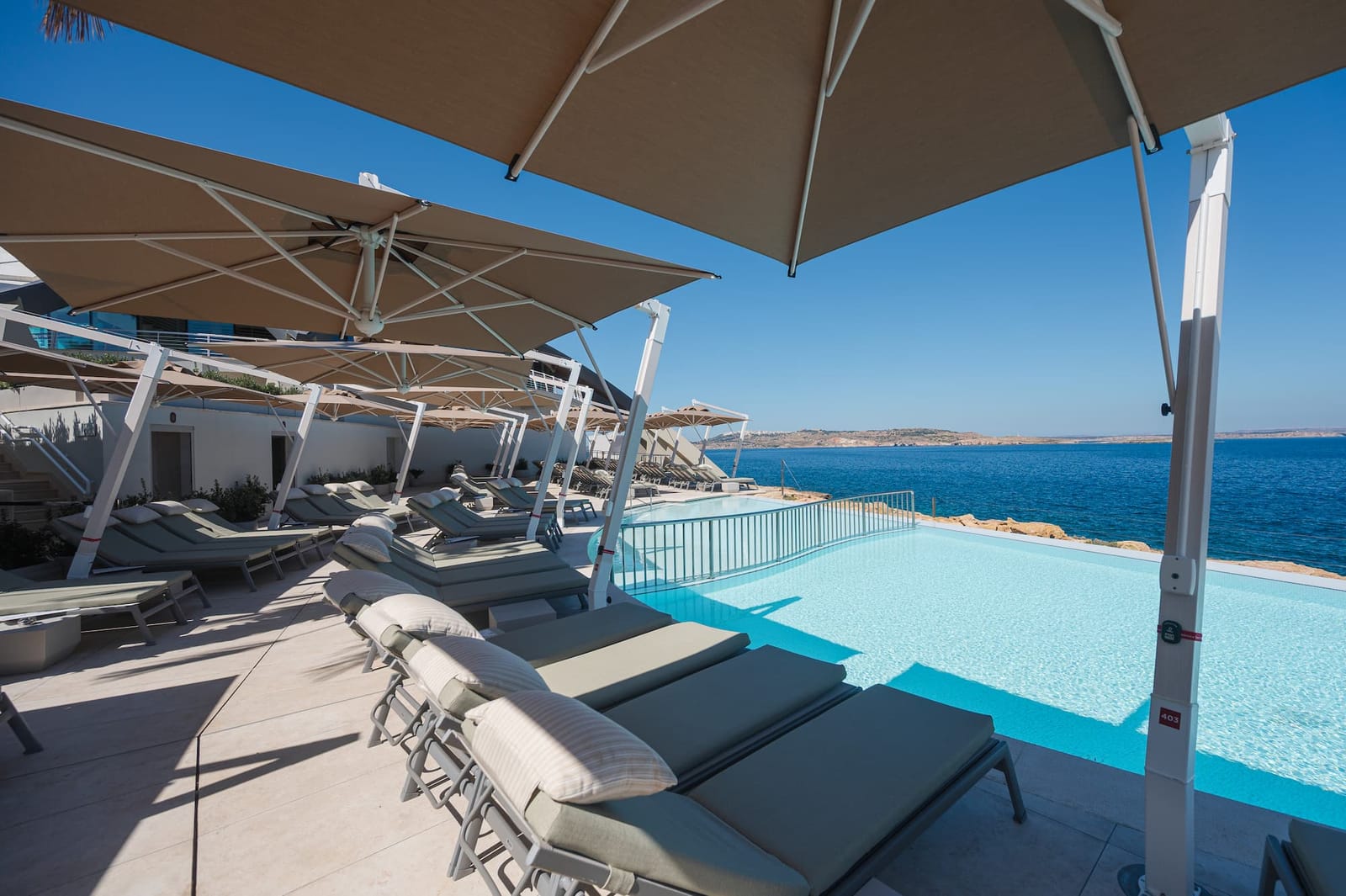 Café del Mar Malta - beach club, pool and restaurant in Qawra, photo 16