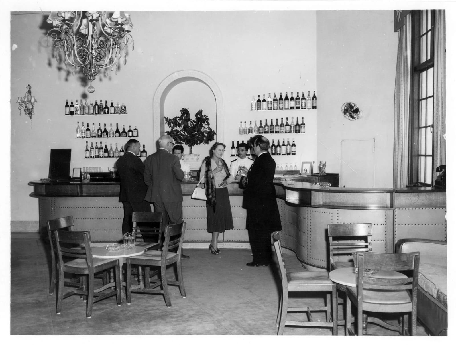 The Club Bar - historic cocktail bar in floriana in Floriana, photo 11