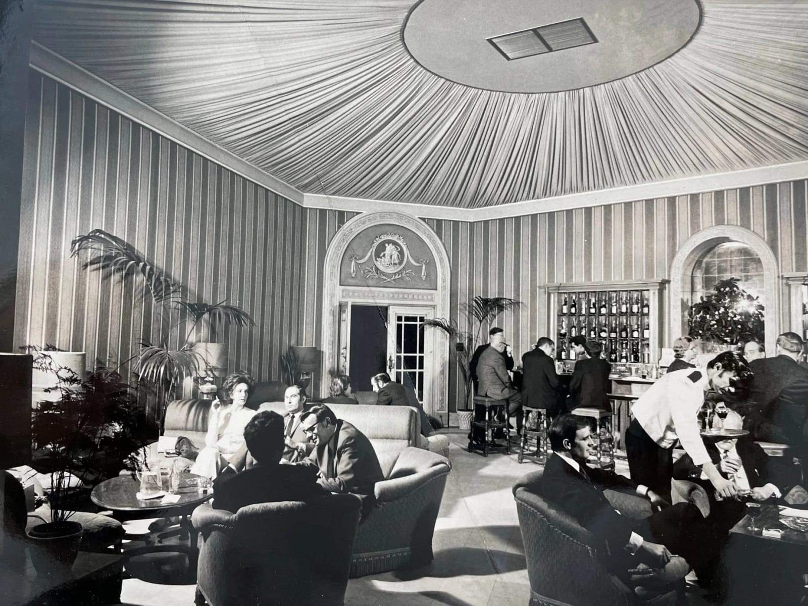The Club Bar - historic cocktail bar in floriana in Floriana, photo 8