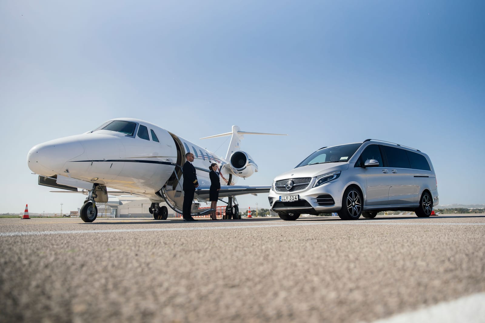 Dacoby - mercedes chauffeur service in Birkirkara, photo 1