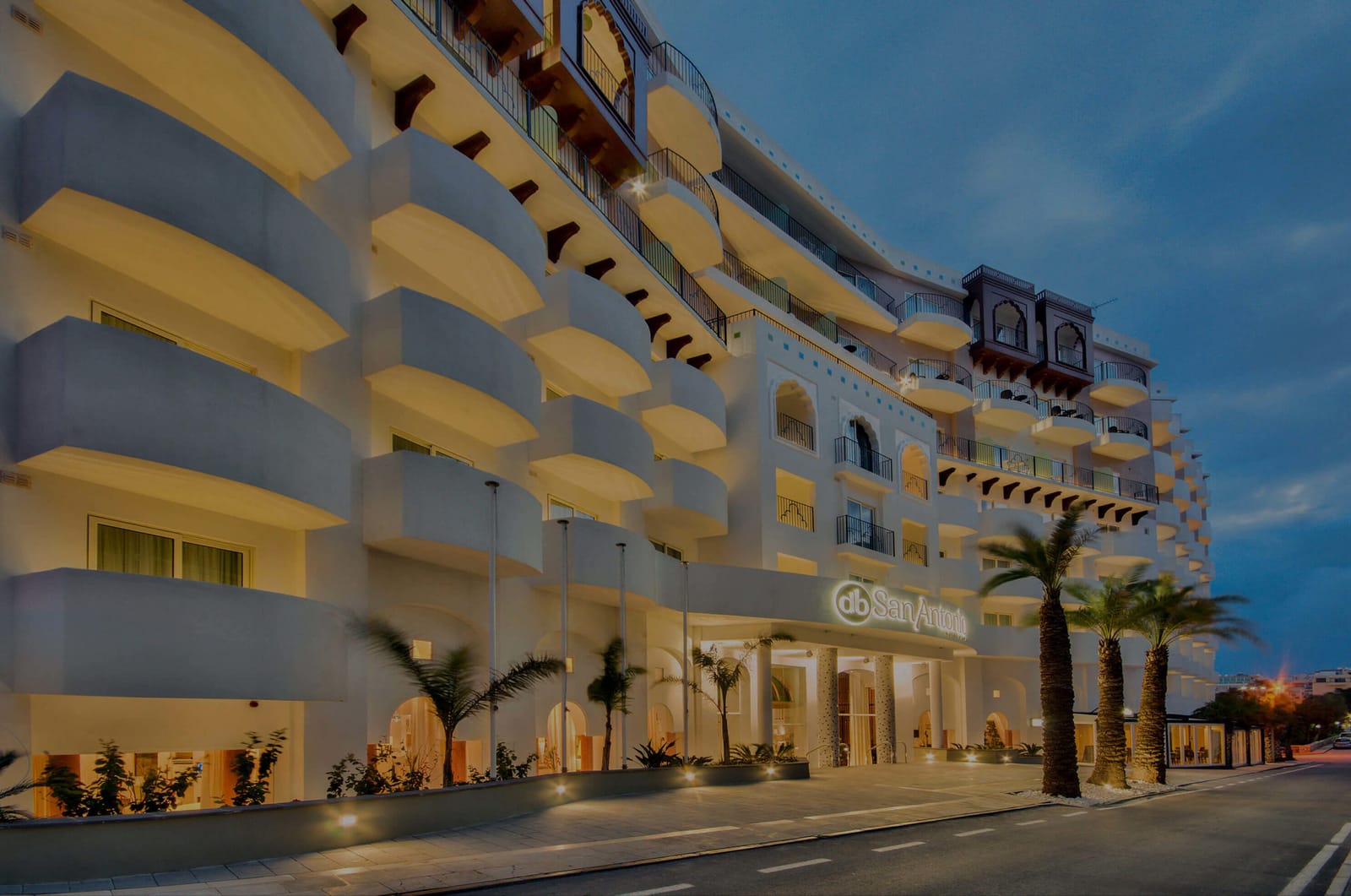 Pearl Spas at db San Antonio Hotel + Spa - hotel spa with pool and hammam in Qawra, photo 4