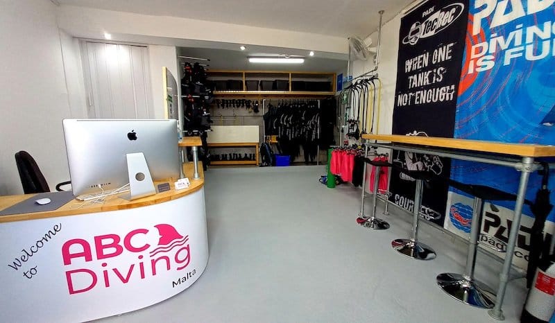 Dive Deep Blue by ABC Diving - padi dive centre and diving courses in St Paul's Bay, photo 2