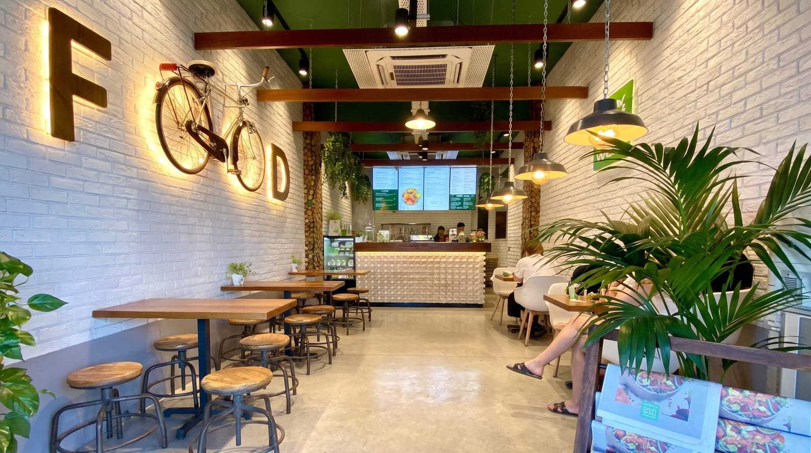 eeetwell - healthy fast casual food chain in St Julian's, photo 4