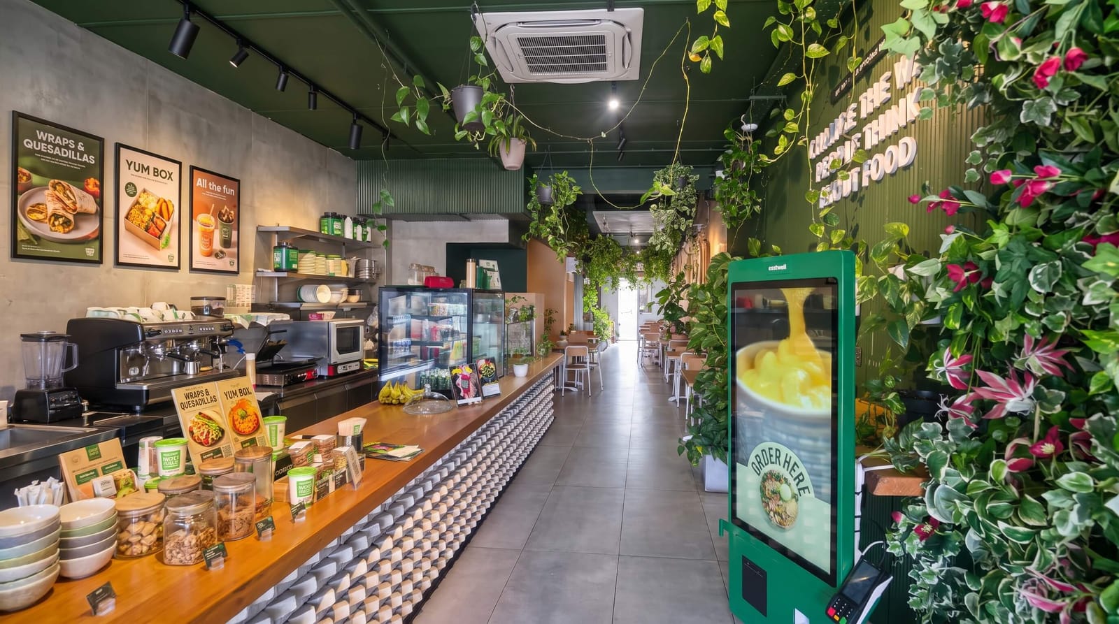 eeetwell - healthy fast casual food chain in St Julian's, photo 8