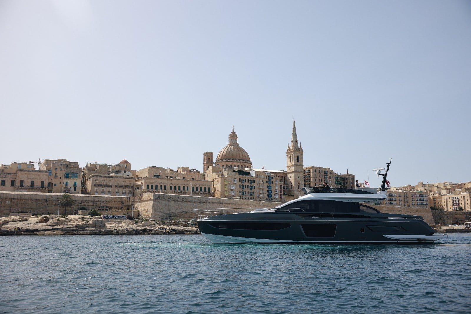 Esprit Yachting - azimut yacht dealer and charter in Qormi, photo 1