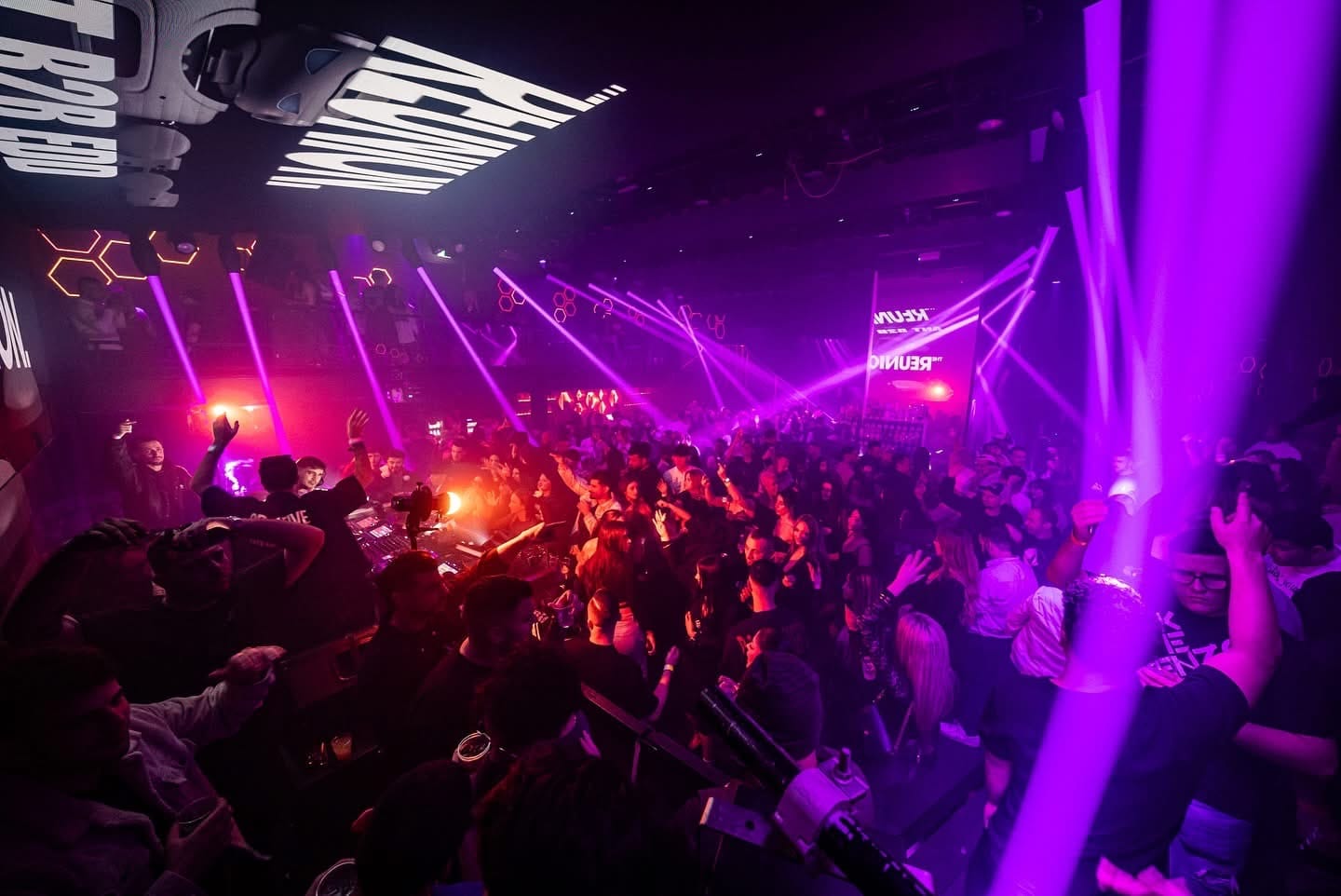 Hive Club - large nightclub and vip tables in St Julian's, photo 6
