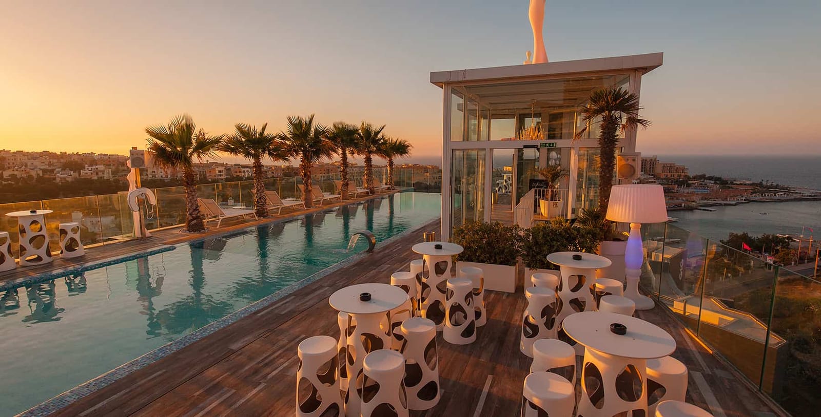 Infinity by Hugo's - rooftop pool deck and lounge in St Julian's, photo 3