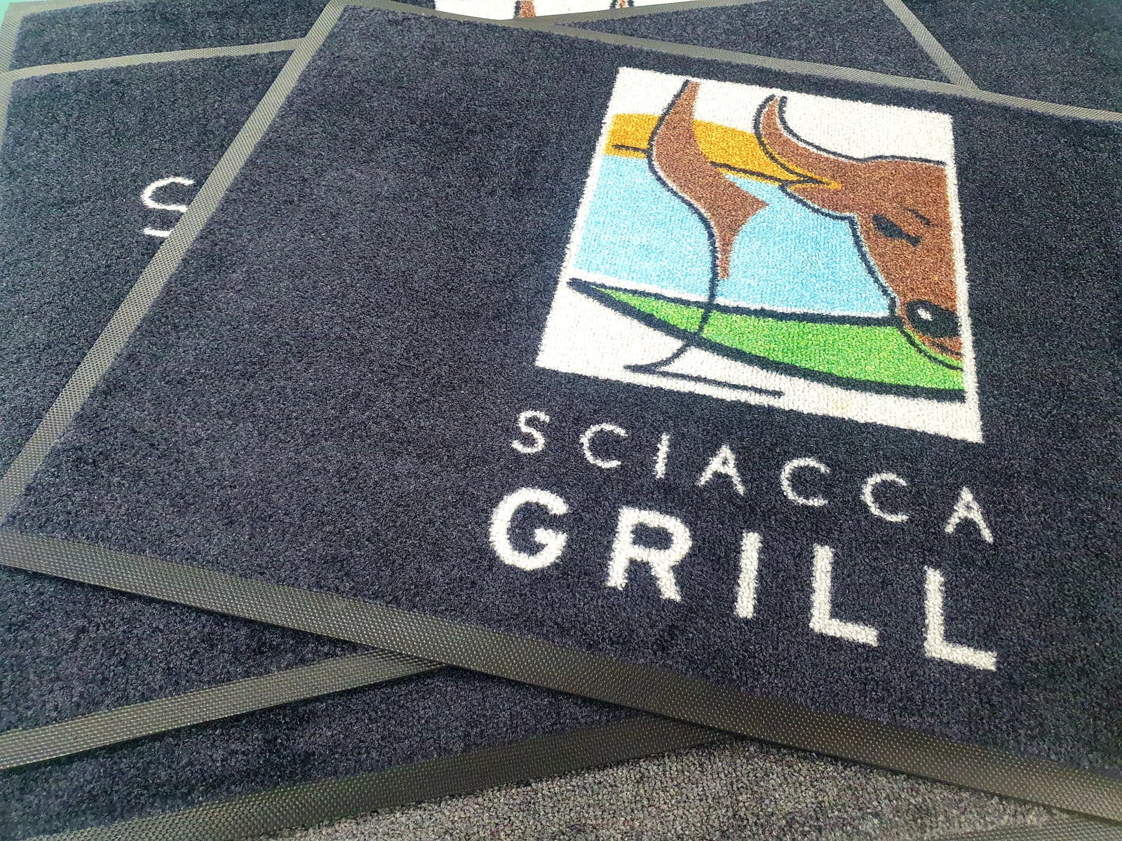 Logo Grafix - signage, printing and branding studio in Santa Venera, photo 10