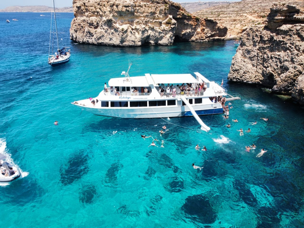 Luzzu Cruises - harbour, comino and gozo cruises in Sliema, photo 5