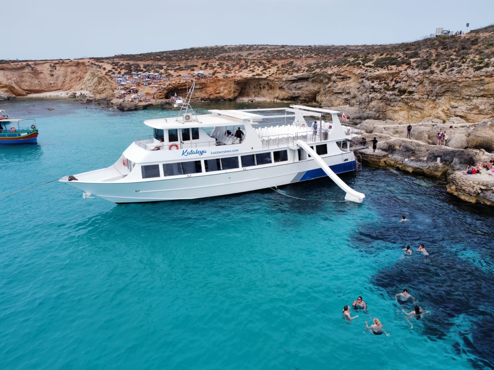 Luzzu Cruises - harbour, comino and gozo cruises in Sliema, photo 7