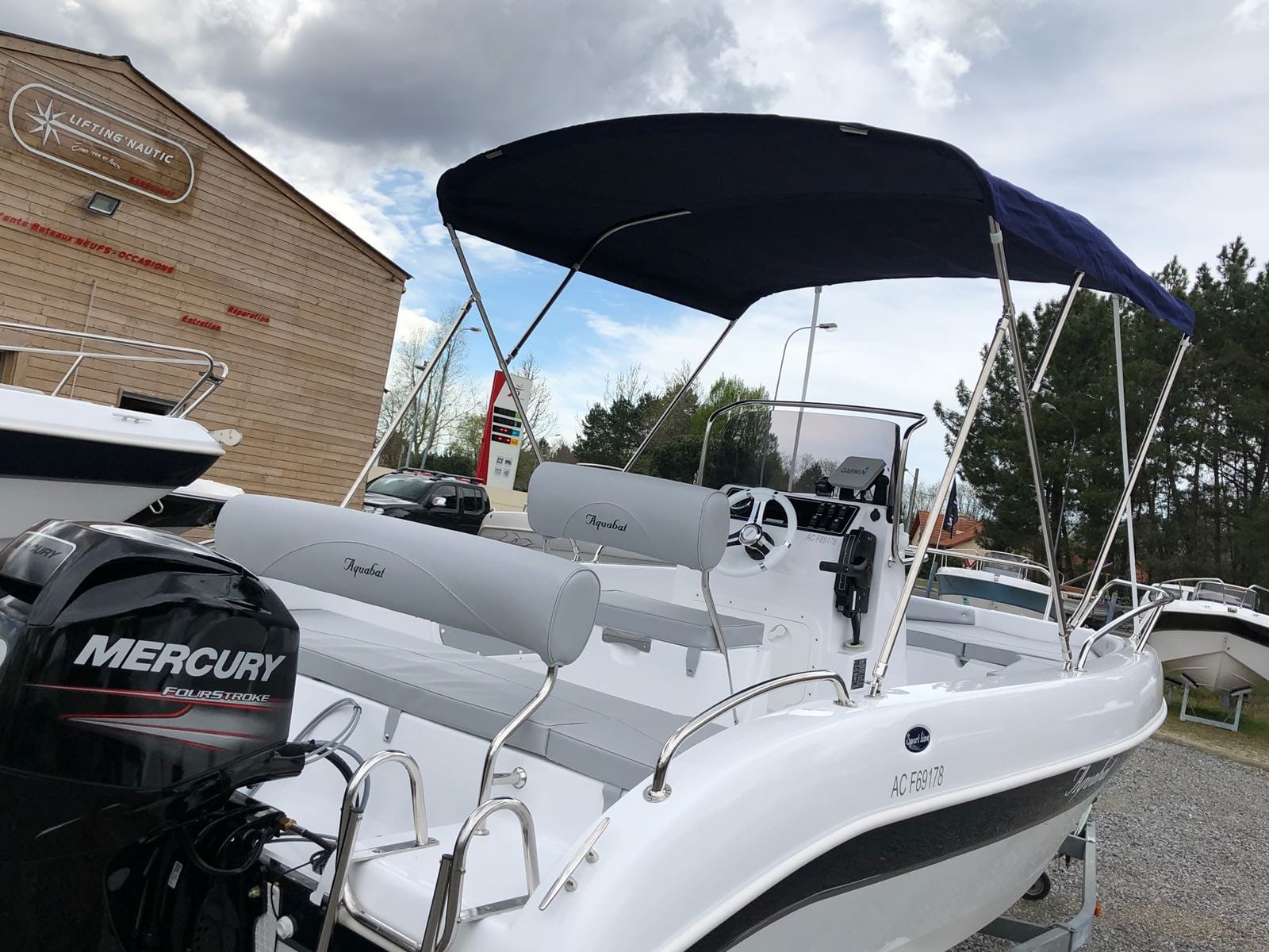 Mecca Marine - boat, engine and marine supplies in St Paul's Bay, photo 4