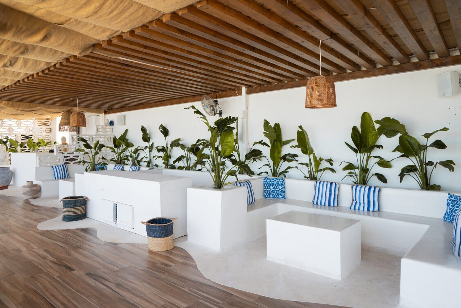 MedAsia Playa - beach club with pool parties in Sliema, photo 3