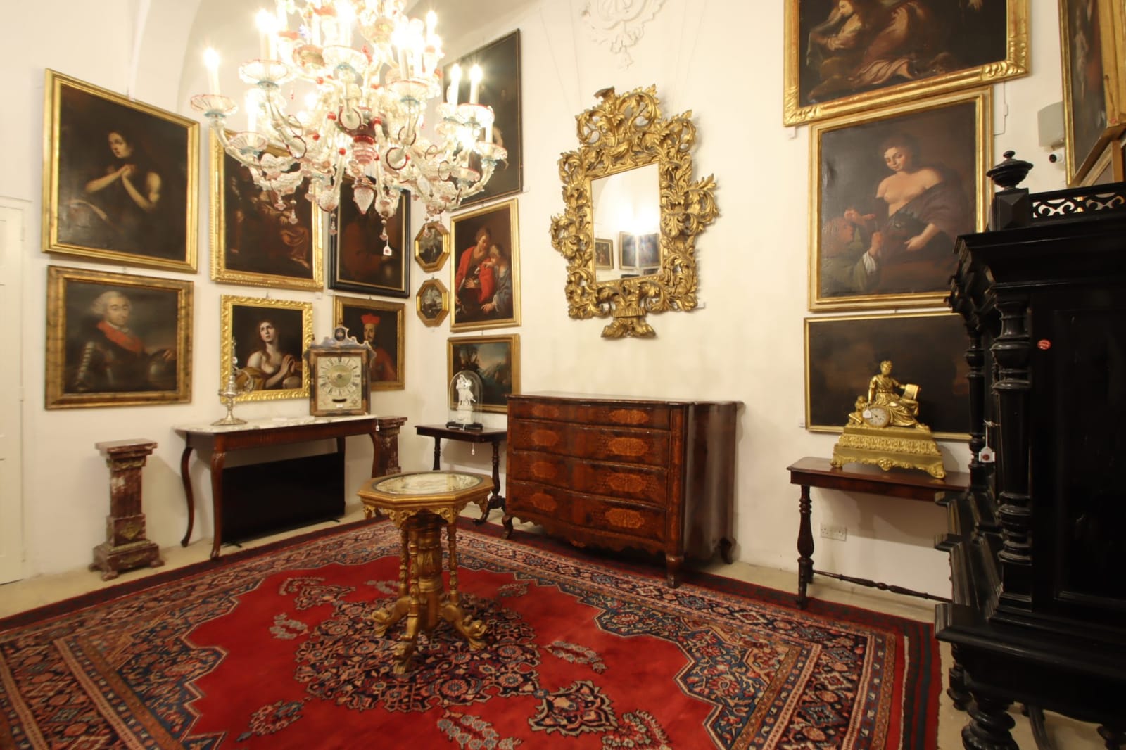 Obelisk Auctions - antiques and fine art auctioneers in Attard, photo 1