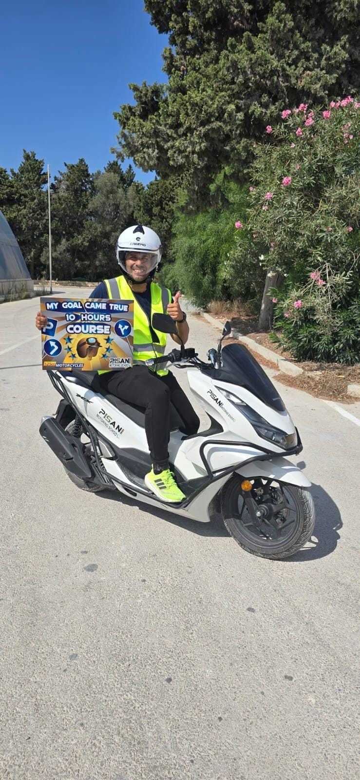 Pisani Motoring School - driving school for cars, bikes, trucks in Mosta, photo 5