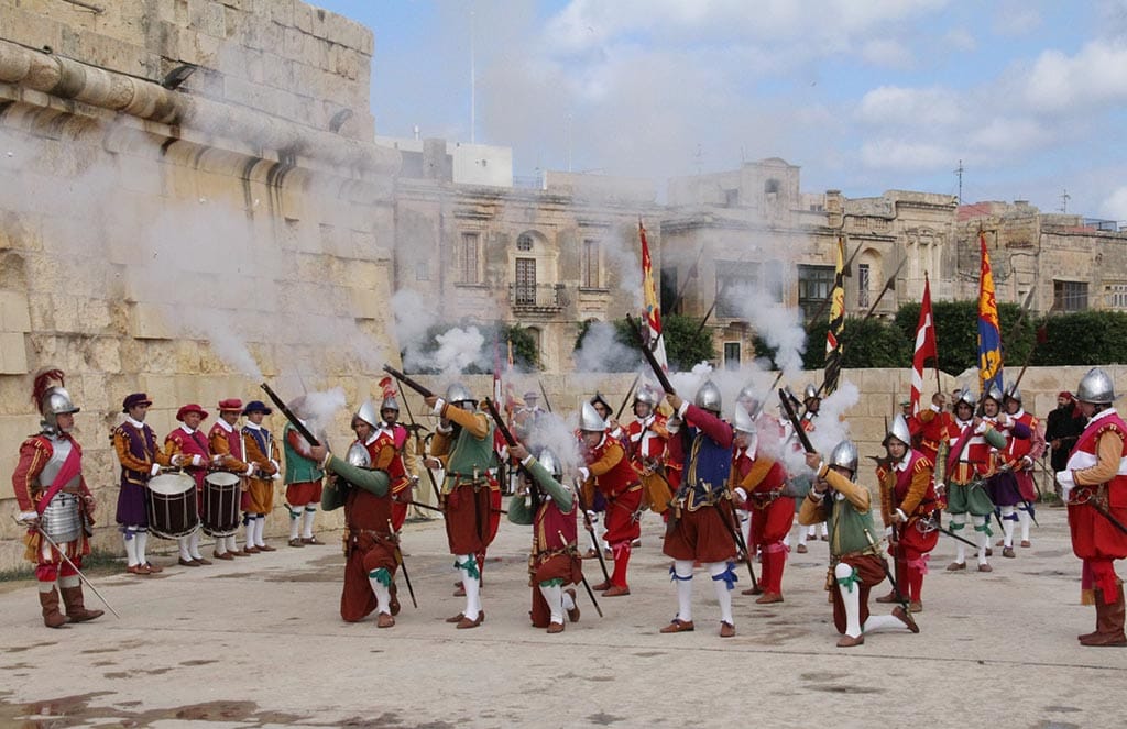 Rolling Geeks - self drive electric car tours in Birgu, photo 2