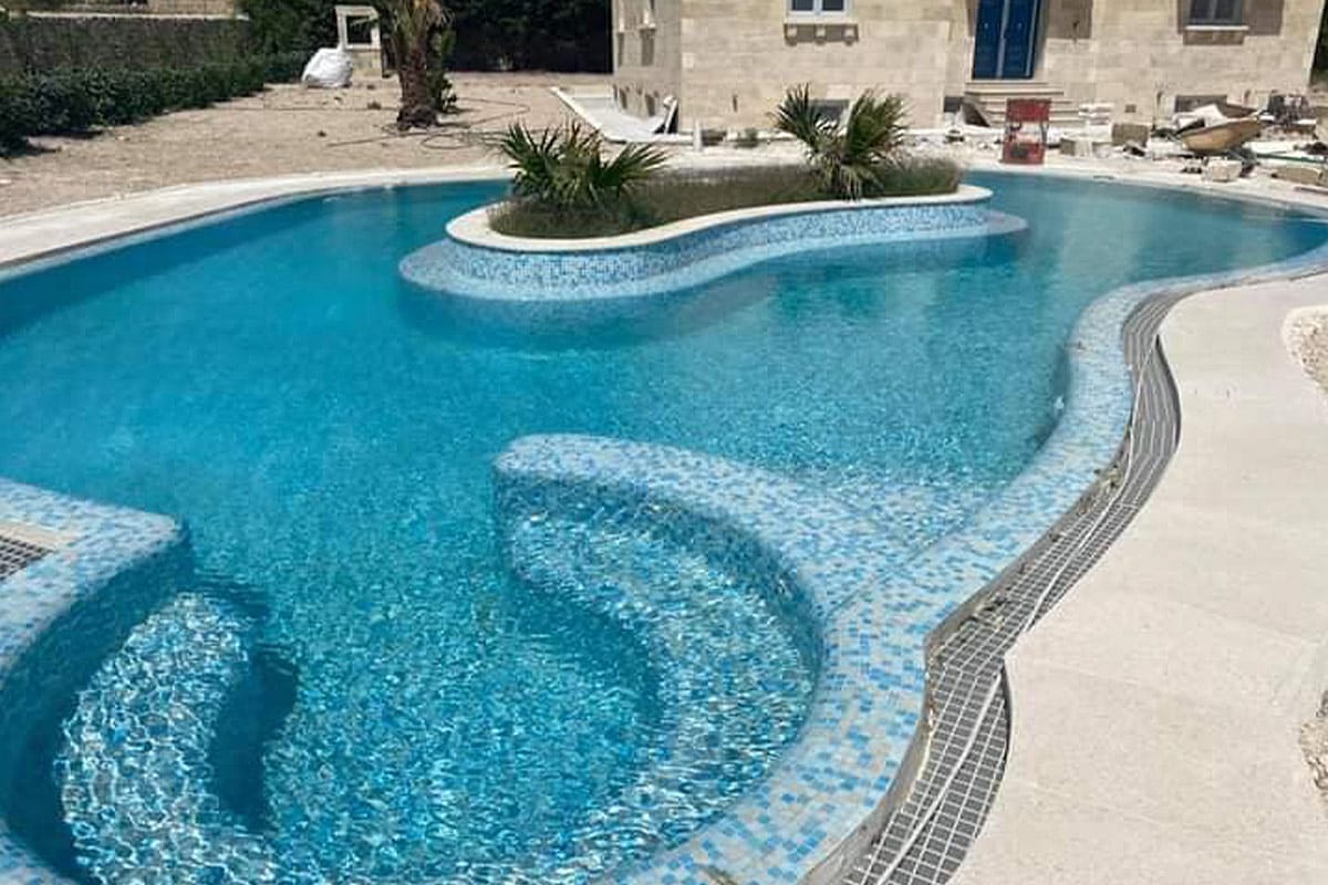 Simon Pools - swimming pool builders and maintenance in Naxxar, photo 3