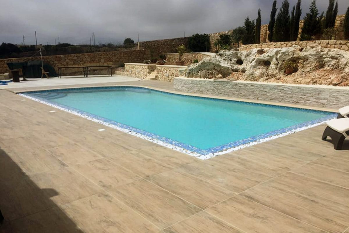 Simon Pools - swimming pool builders and maintenance in Naxxar, photo 4
