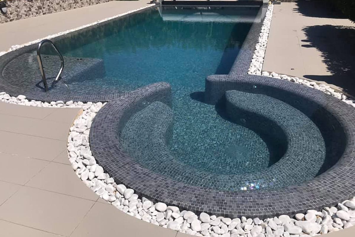 Simon Pools - swimming pool builders and maintenance in Naxxar, photo 7