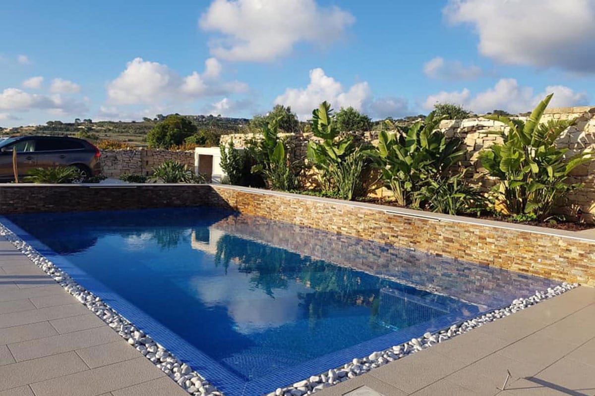 Simon Pools - swimming pool builders and maintenance in Naxxar, photo 9