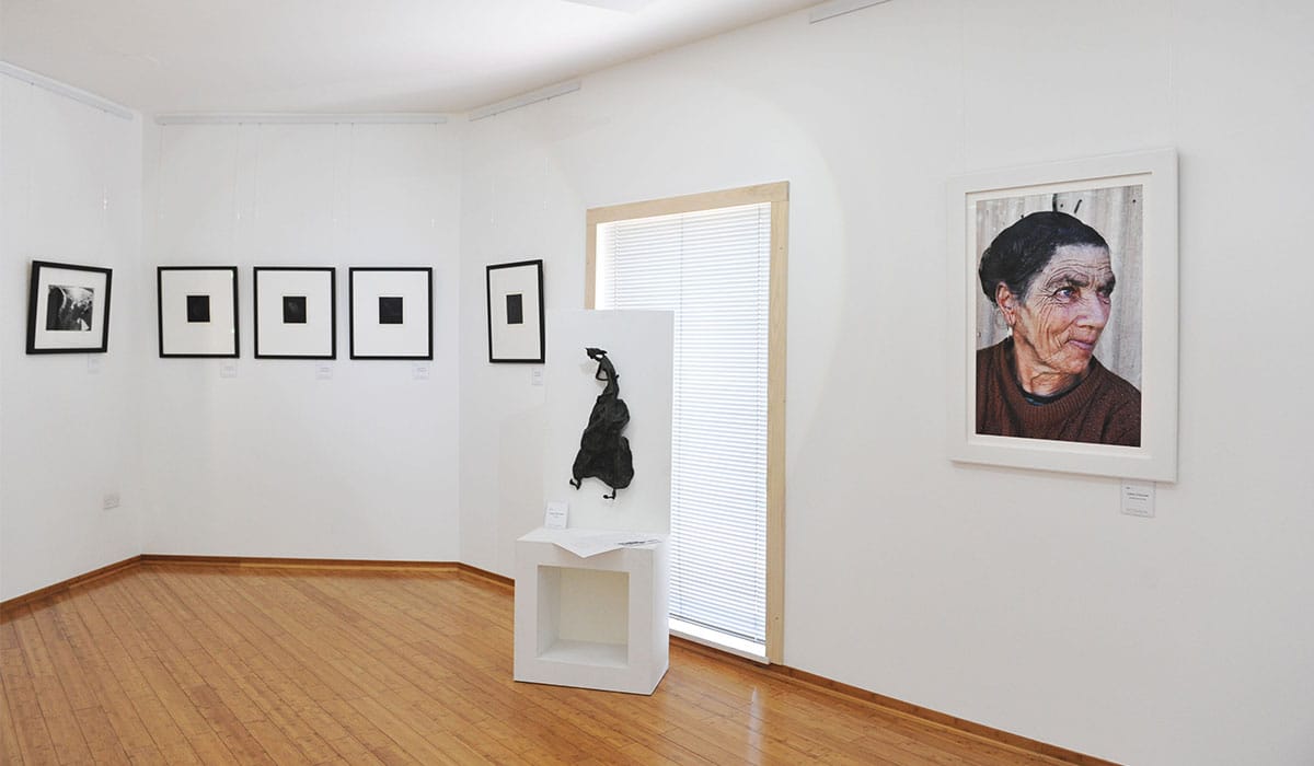 SO Galerie - art gallery, framing and carpentry in Iklin, photo 3
