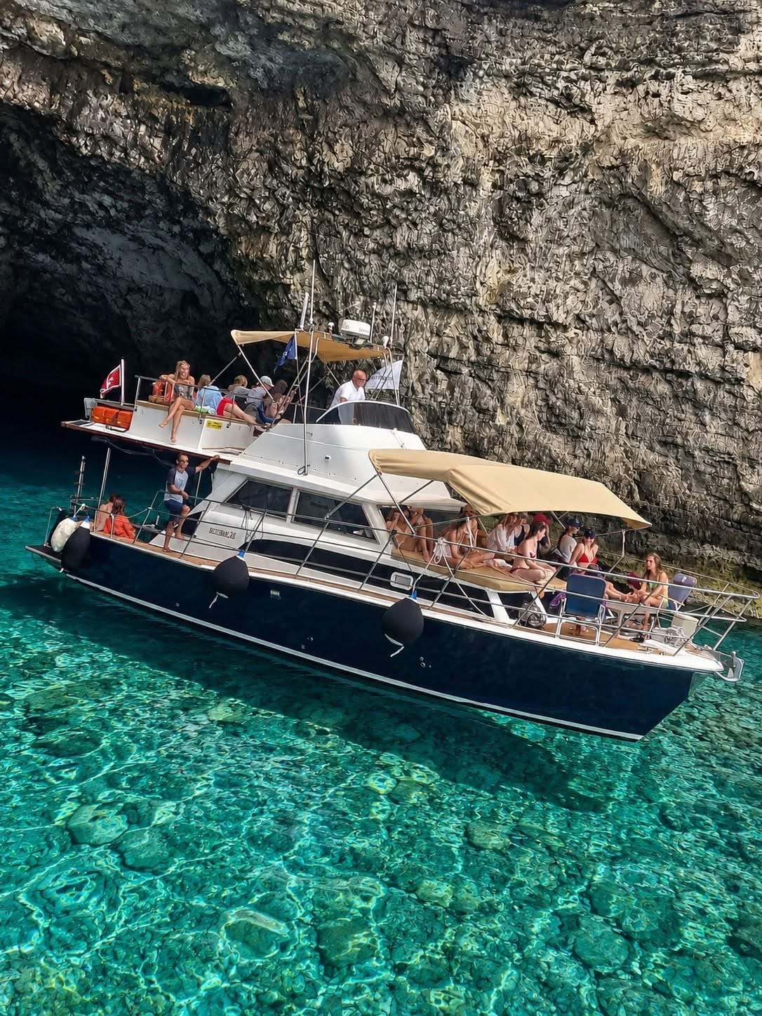 SUP Stars Malta - guided paddleboard tours and lessons in Ta' Xbiex, photo 2