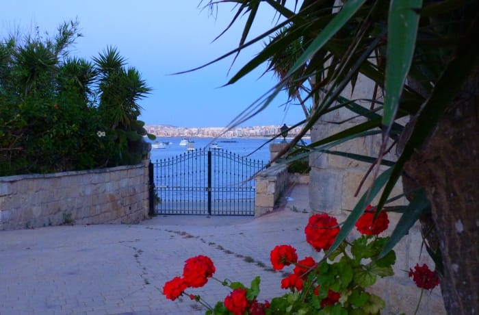 Temple Studios - residential-style recording studio in Mellieħa, photo 17