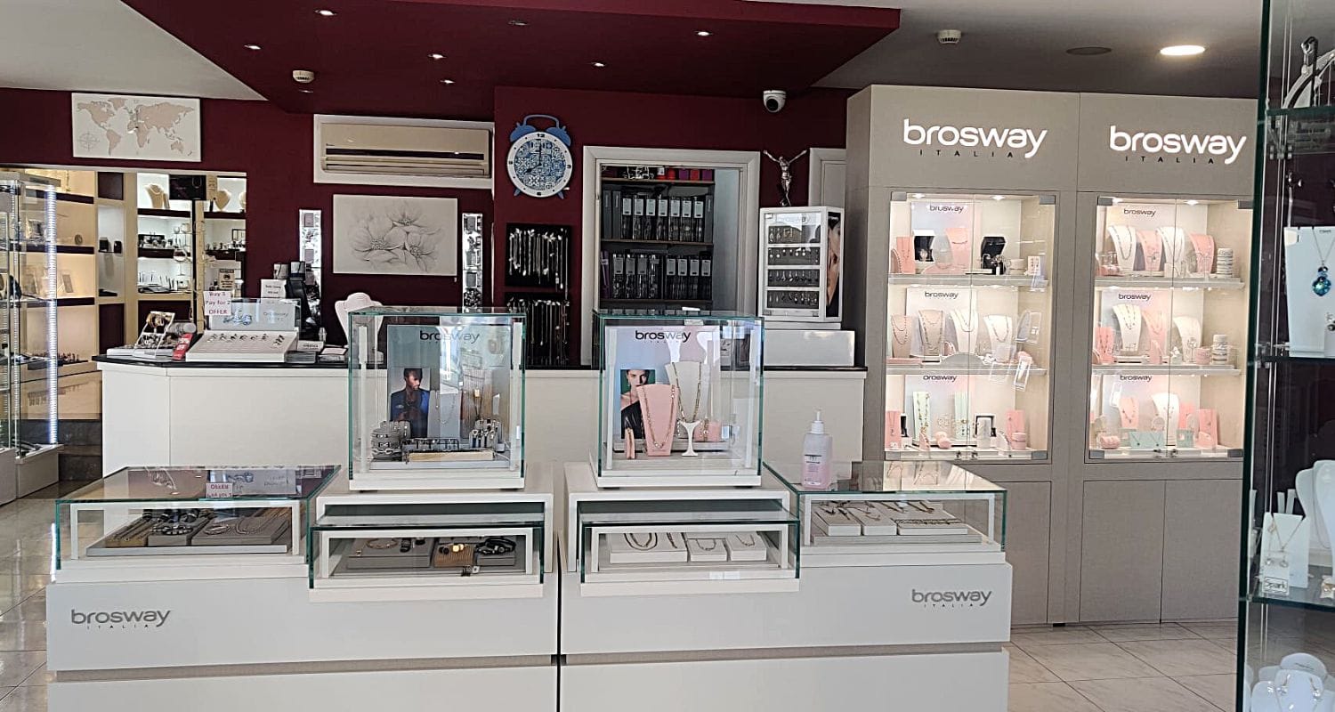 Tesor Jewellery & Gifts - jewellery and gift shop in Luqa, photo 5