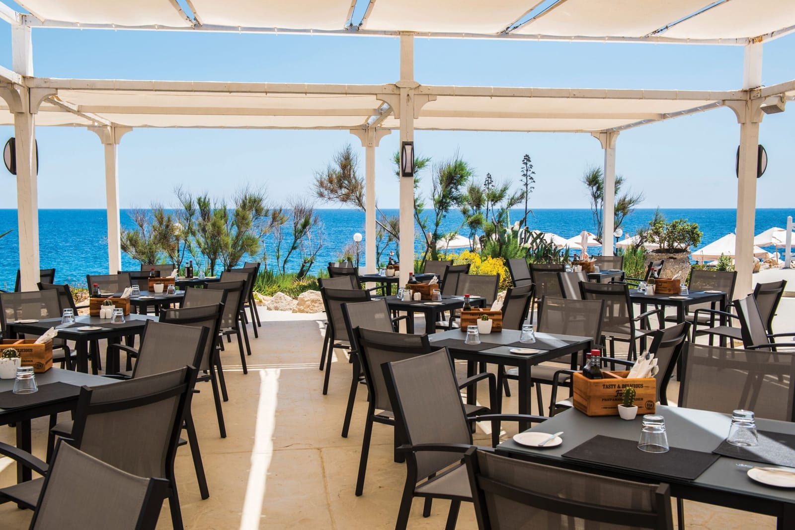 The Edge Lido - seaside lido and restaurant in St Julian's, photo 4