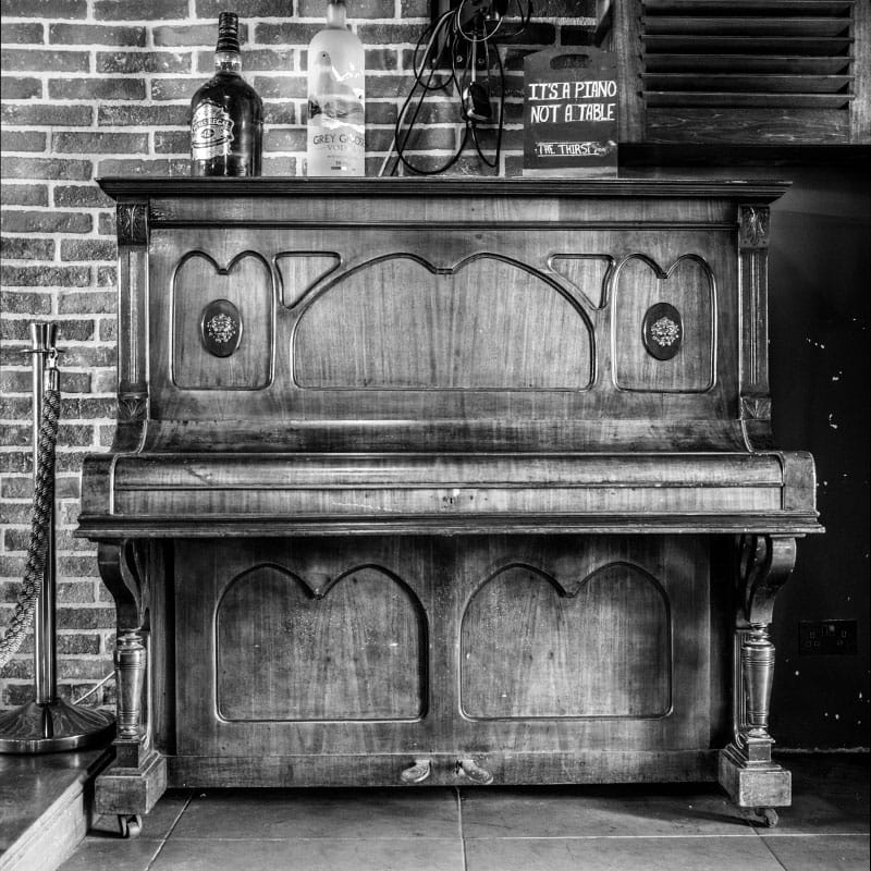 The Thirsty Barber - prohibition-style speakeasy cocktail bar in St Julian's, photo 6