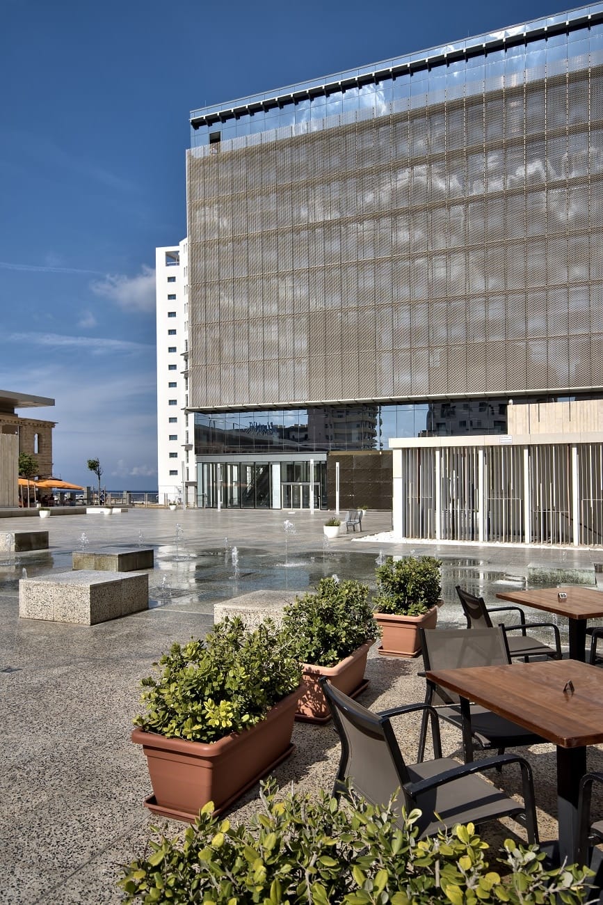 Tigné Point - shopping mall and waterfront quarter in Sliema, photo 9