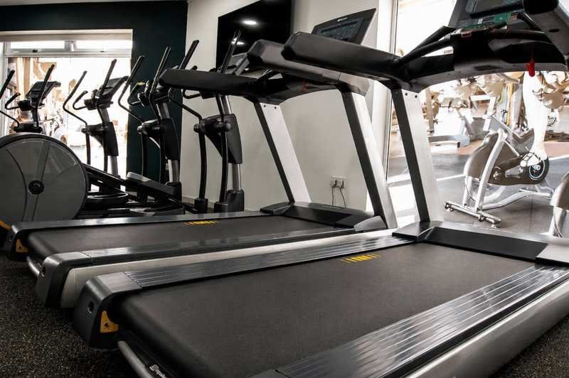 Yes2Health Fitness Club - community gym with long hours in Sliema, photo 2