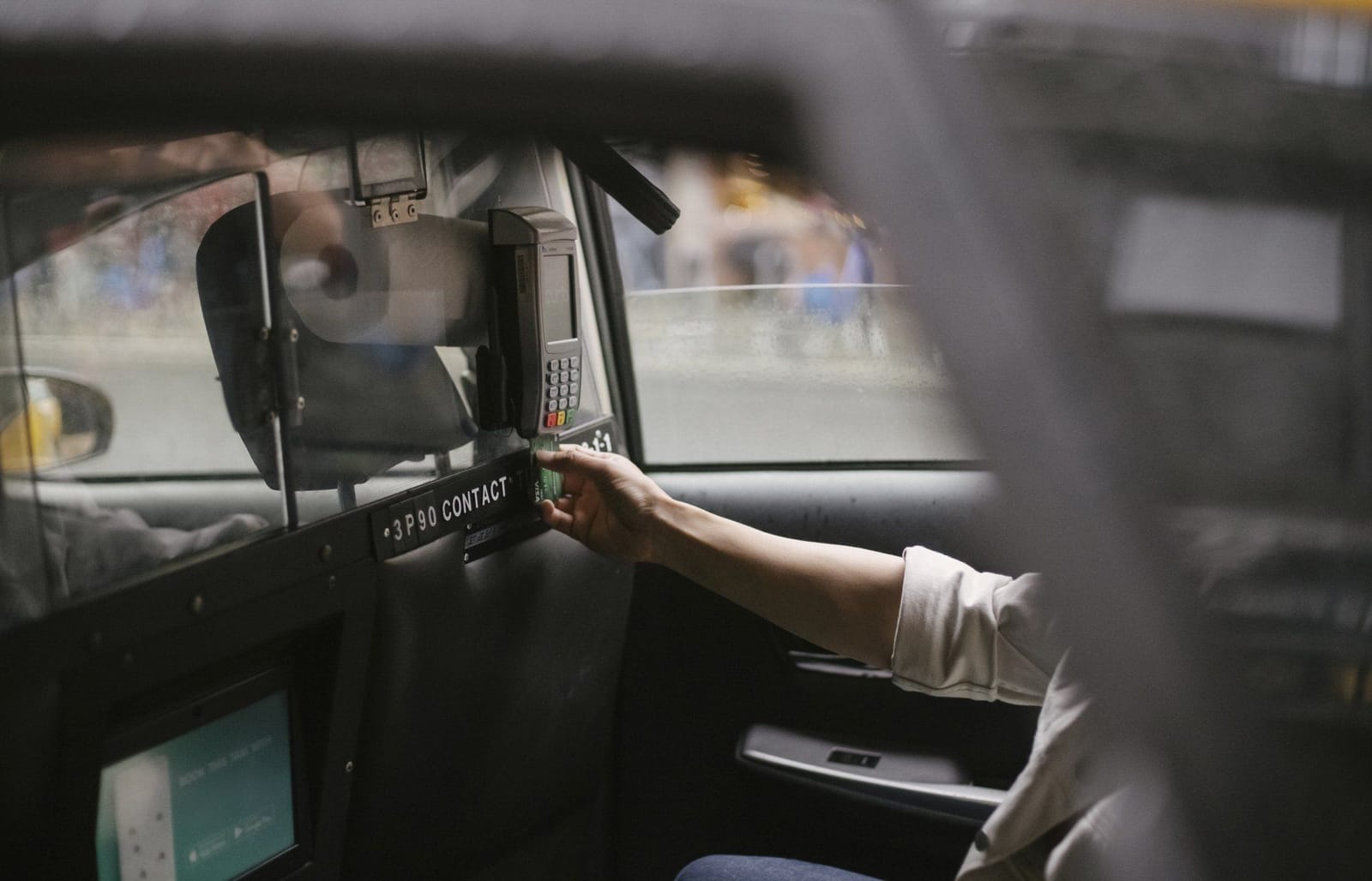 YLY Limited - electric car hire with driver in Gżira, photo 6