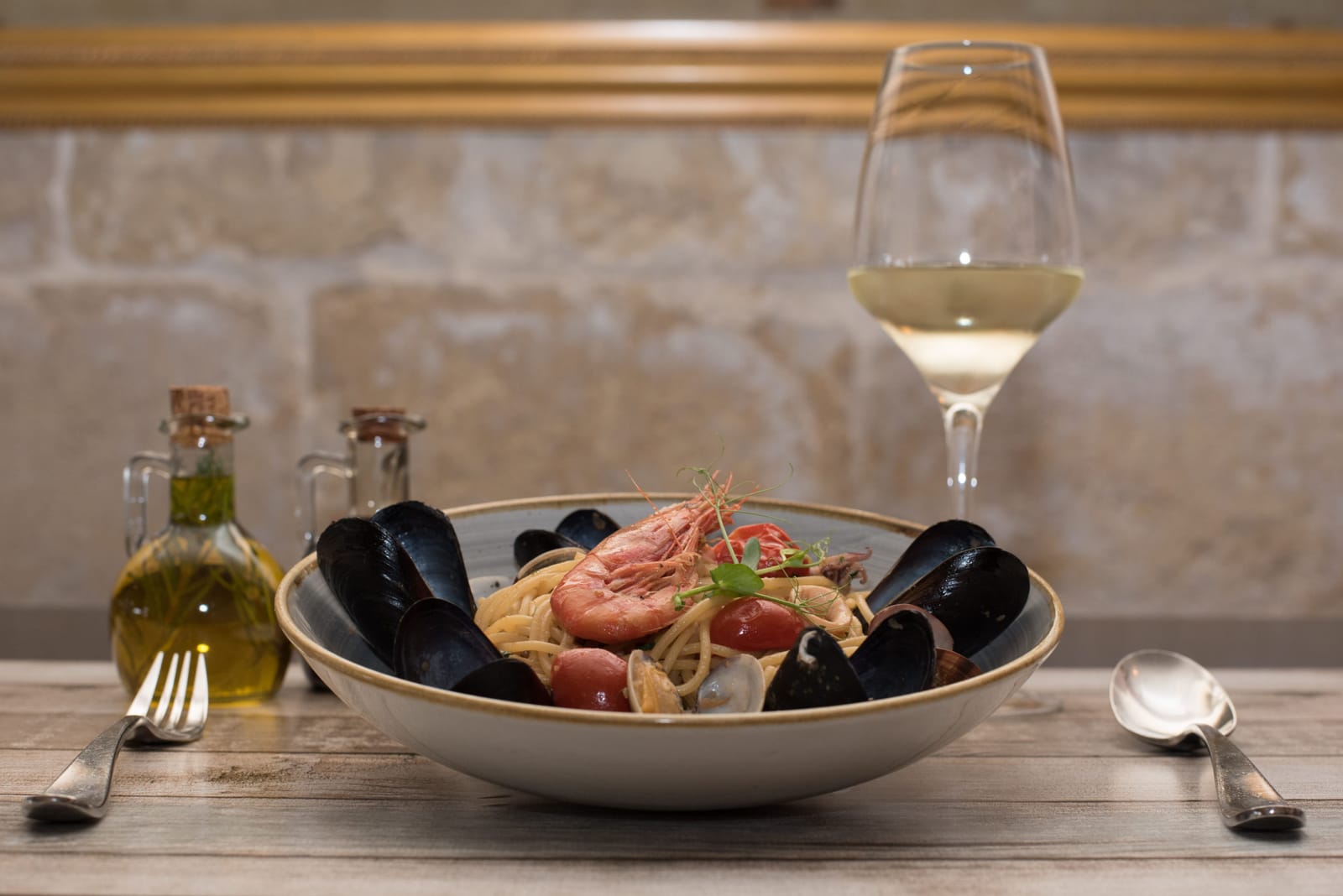 Browns Kitchen - Seafood and Steak restaurant in Floriana, Malta, photo 8